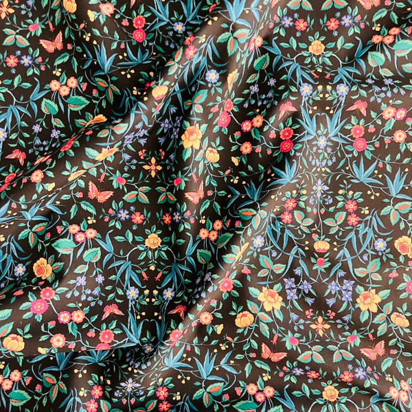 Liberty Fabrics: Tapestry A (Night) (Piccadilly Poplin)