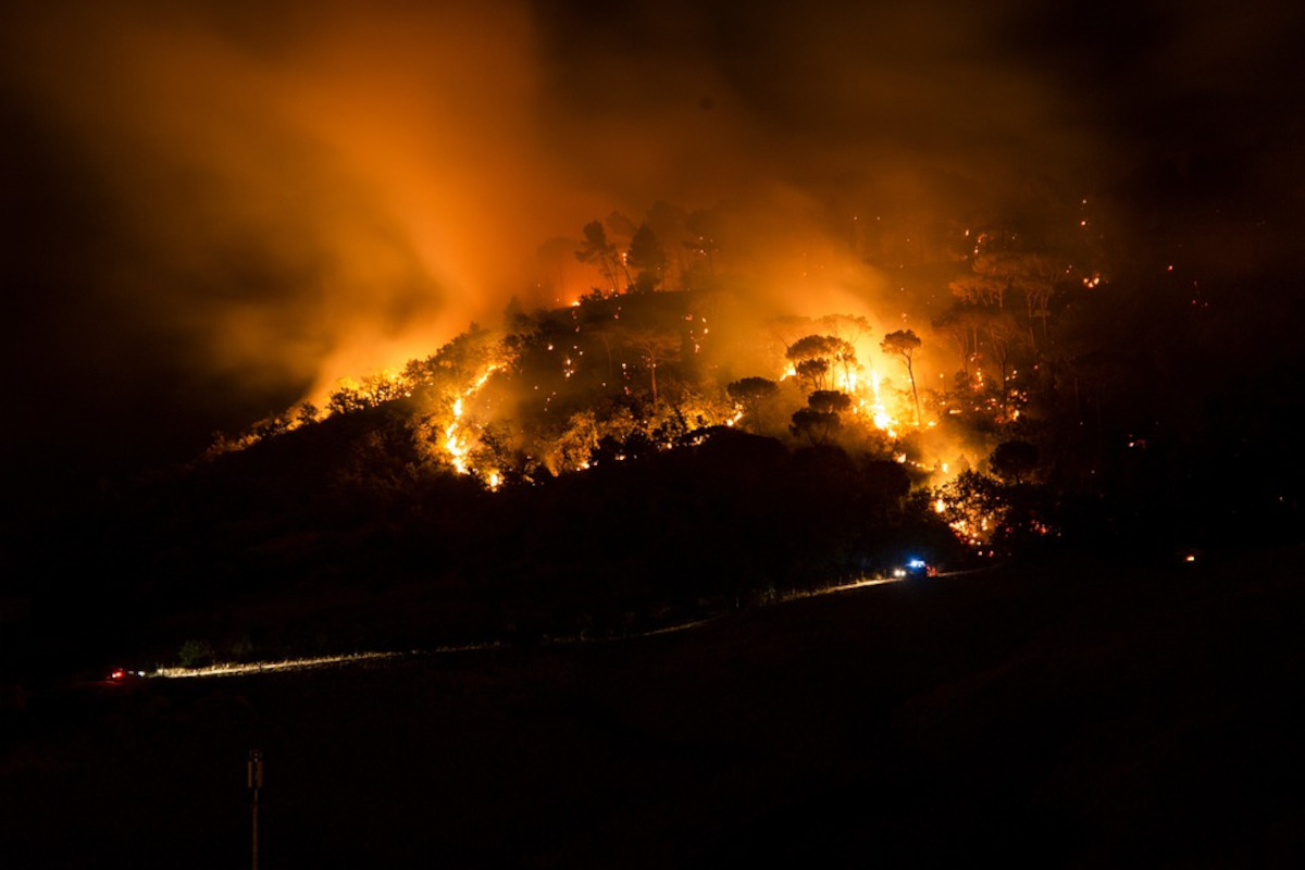 A Wildfire rages on a mountain in the Pacific Northwest. Pixabay Image