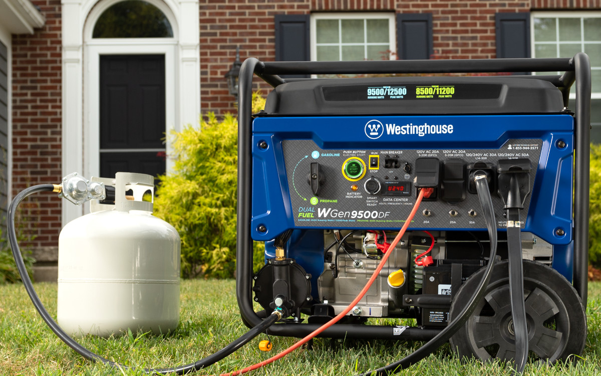 Portable Generator for Home Use. Westinghouse Dual Fuel 9500 Watt with LP Tank, Extension Cords.