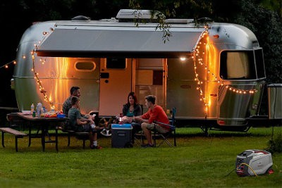 Briggs and Stratton Inverter Generators—Quiet Operation and Economical Fuel Consumption for Camping and RVing. Briggs and Stratton Portable Inverter Generator Used While RV Camping