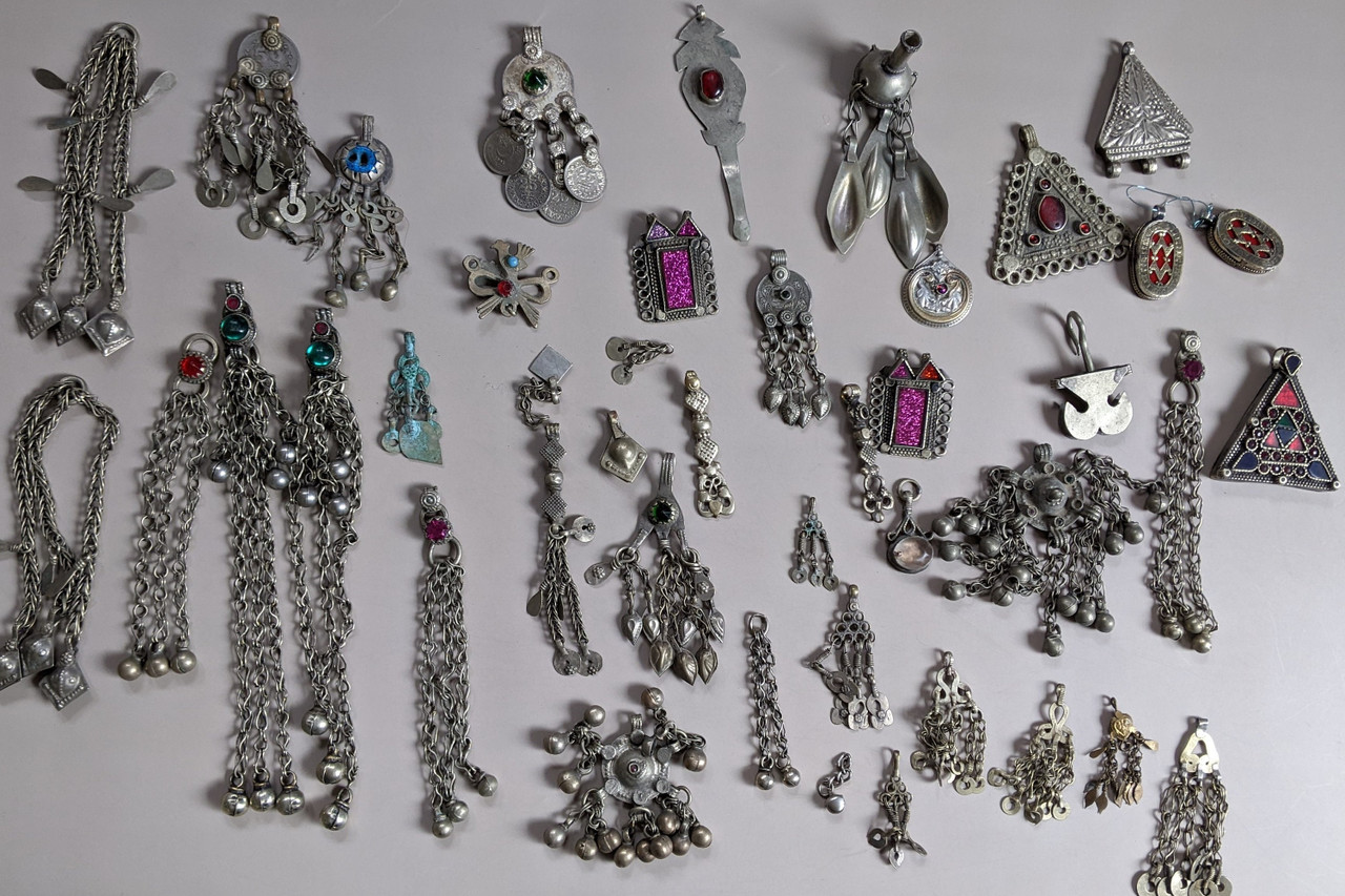 Bulk vintage sales jewelry wholesale