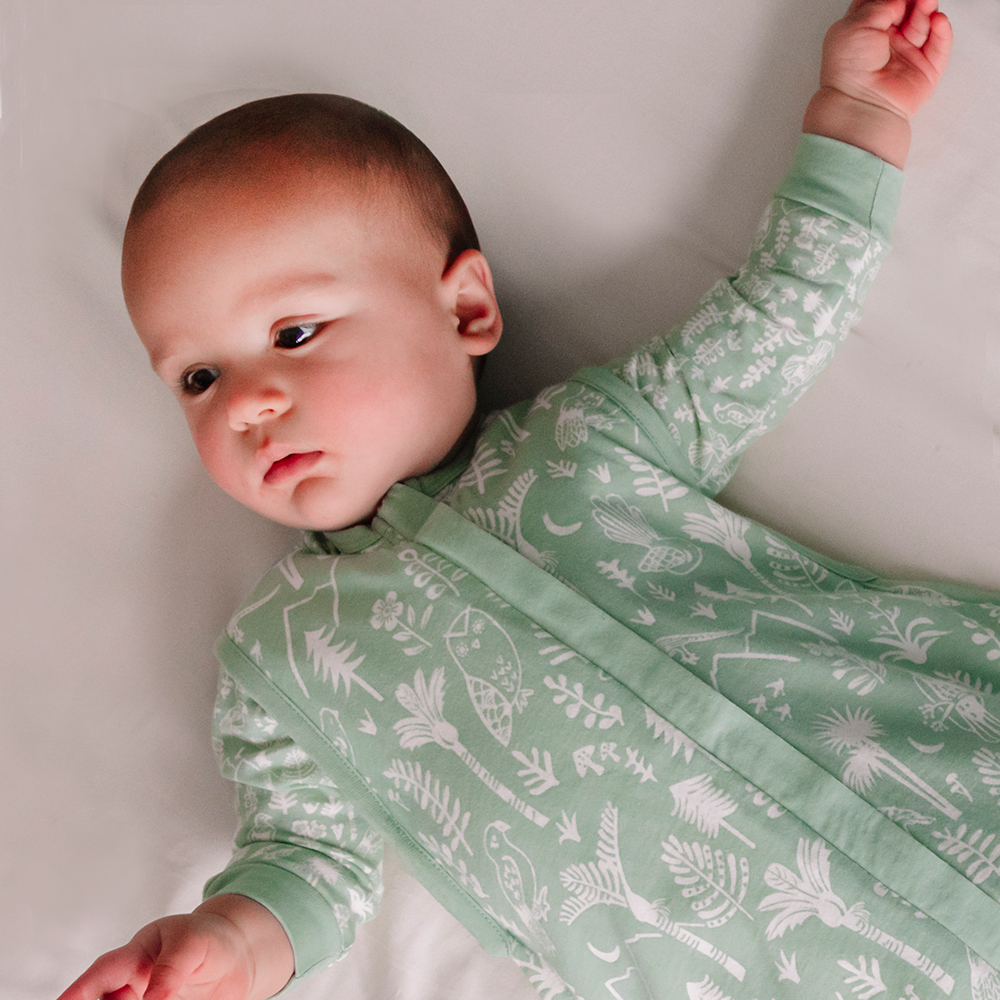 Woolbabe 3 Seasons Front Zip Merino/Organic Cotton Sleeping Bag - Moss Wildernes