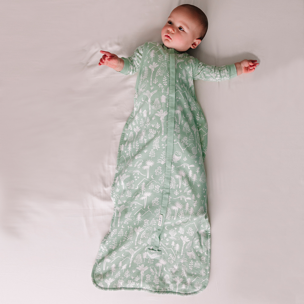 Woolbabe 3 Seasons Front Zip Merino/Organic Cotton Sleeping Bag - Moss Wildernes