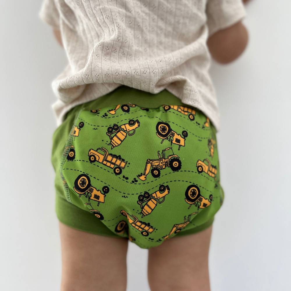 Wee Pants Training Undies - Green Diggers