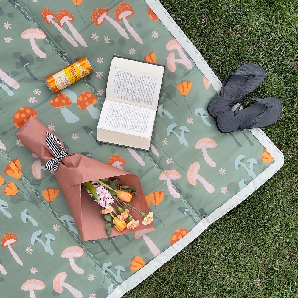 Outdoor Blanket - 5 x 7 - Woodland Mushroom