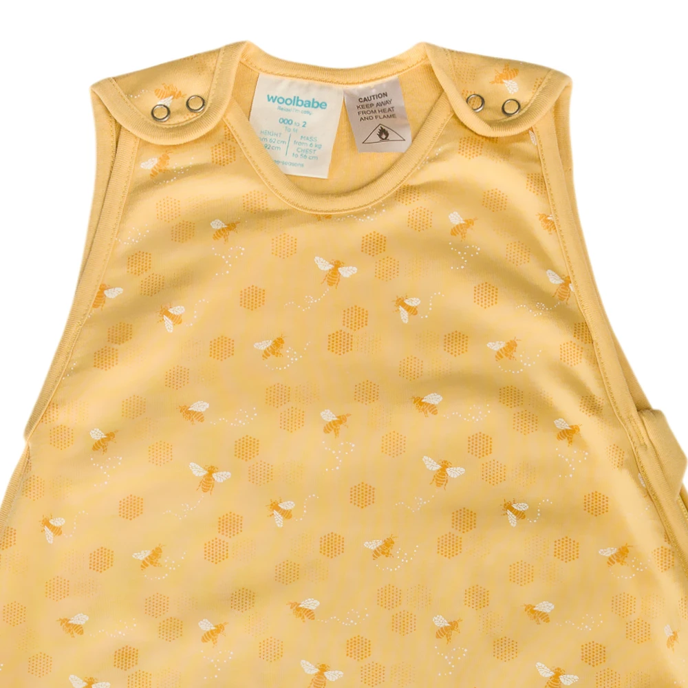 Woolbabe 3 Seasons Side Zip Sleeping Bag - Buttercup Bees