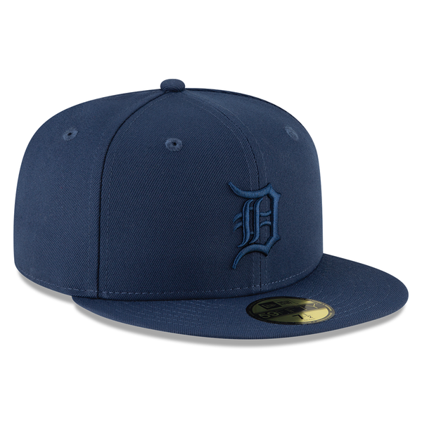 Detroit Tigers White on Red 59FIFTY Men's Fitted Cap - Vintage