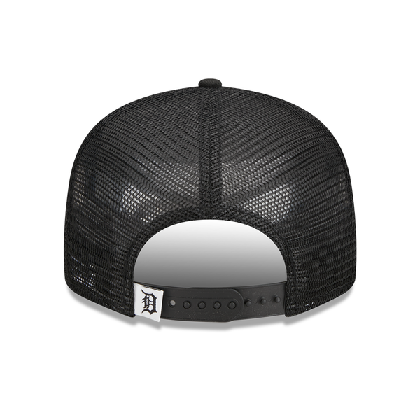 Detroit Tigers New Era Evergreen Classic Trucker 9FIFTY Snapback Hat - Black
