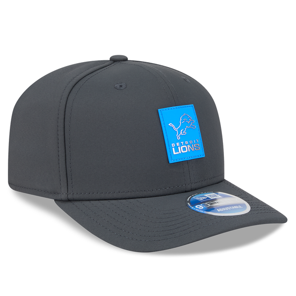Detroit Lions New Era 2025 Sideline Cold Weather 9SEVENTY Stretch Snap Hat - Charcoal
