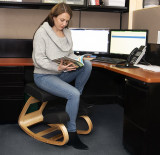 Mastering the Art of Using an Ergonomic Kneeling Chair 