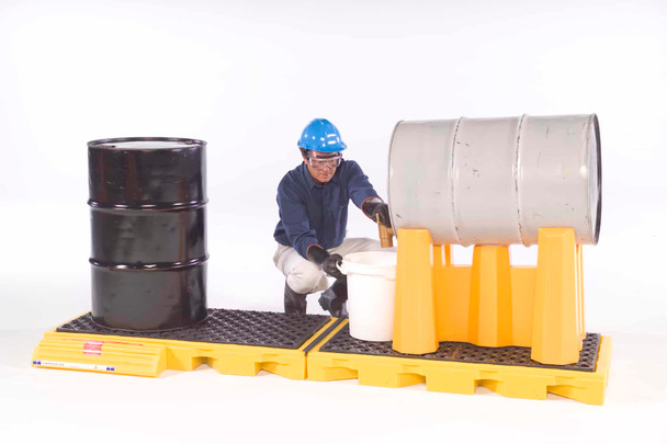 UltraTech [Part #2334] Spill Deck, InLine, 6-Drum Model