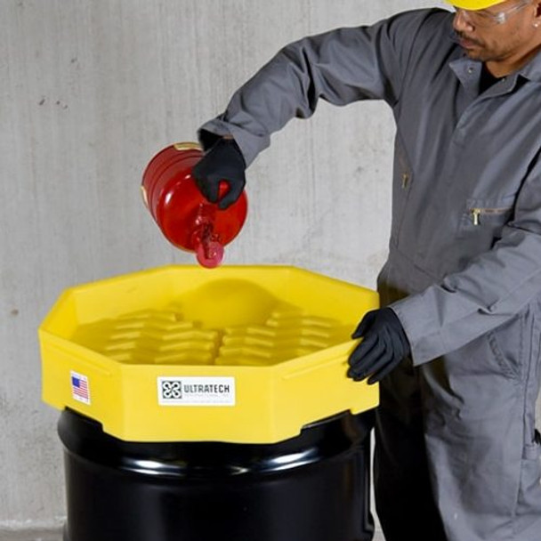 UltraTech [Part #0482] Bung Access Funnel, with Spout