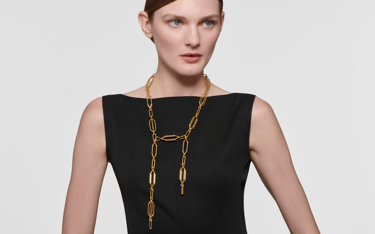 Model wearing 22 karat gold necklace for women
