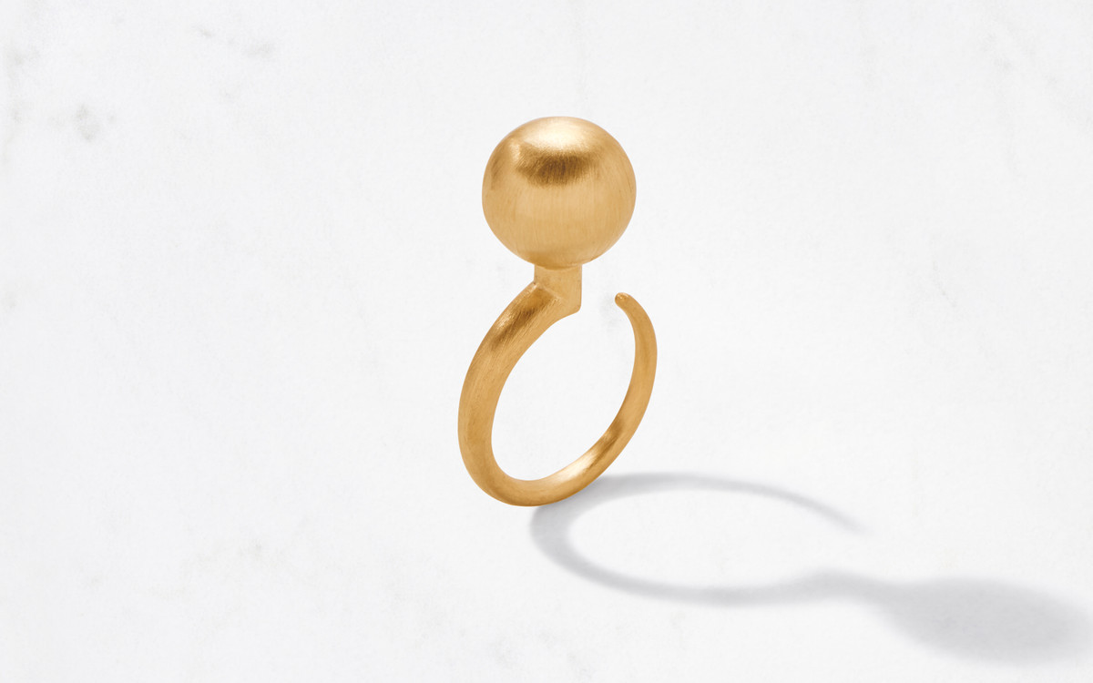 Golden Moon Ring Satin