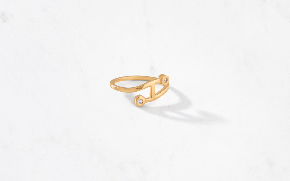 Elegant Gold Couples Ring