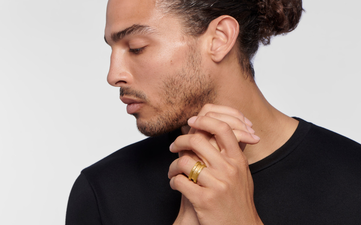 Xanthe 24K Ring Hammered