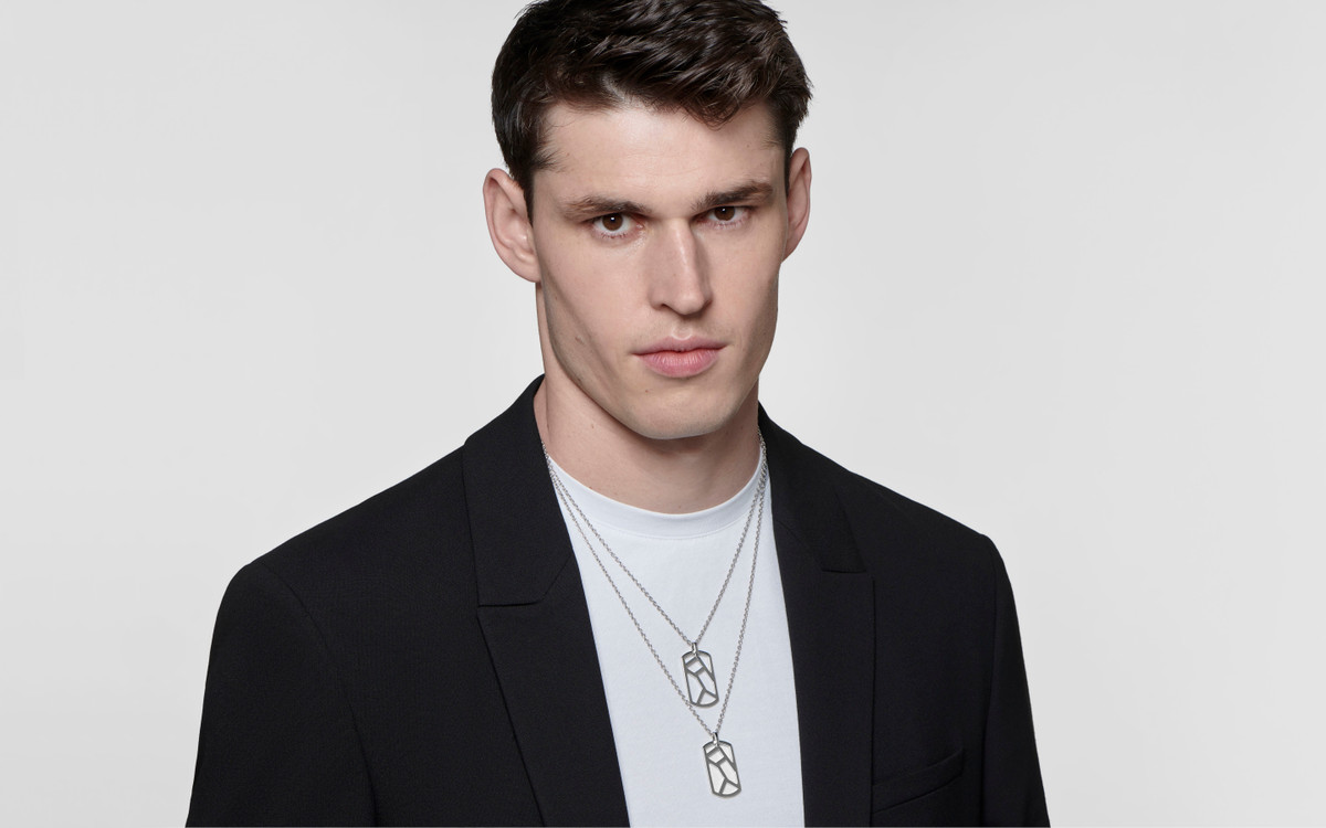 Linear Maze Pendant & Chain Large / Silver 