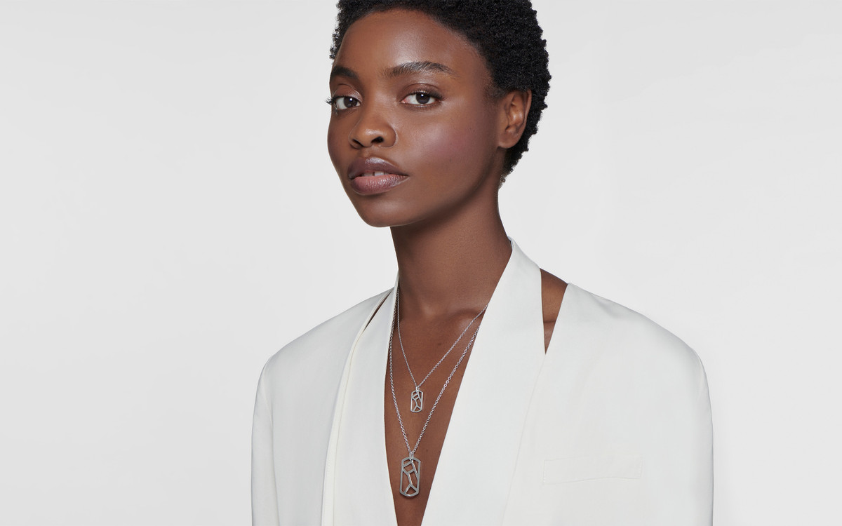 Linear Maze Pendant & Chain Small / Silver