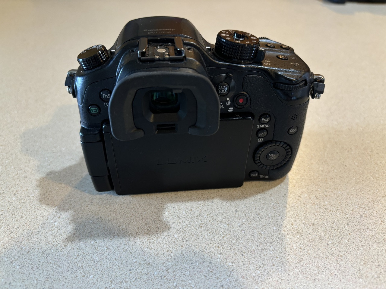 Canon EOS 70D Digital SLR Camera (Body Only)