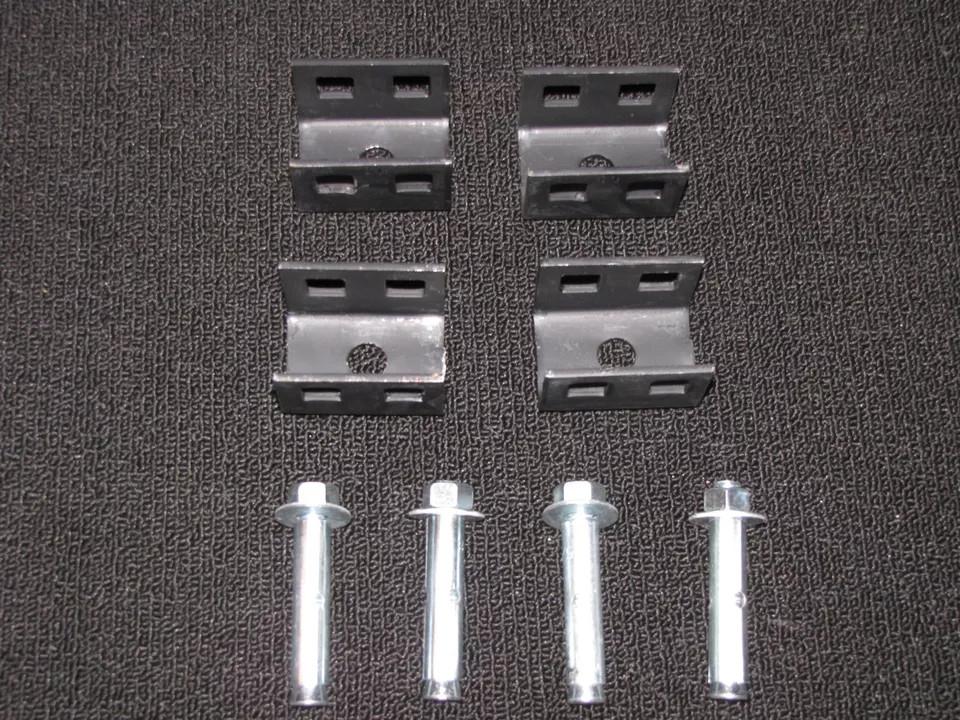 Set of 4 Dry Concrete Anchors w/ expansion bolt