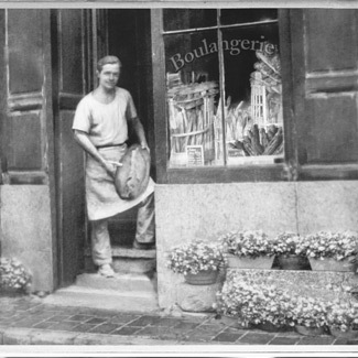 Brioche Pasquier bakery in France &mdash; making mini toasts since 1936