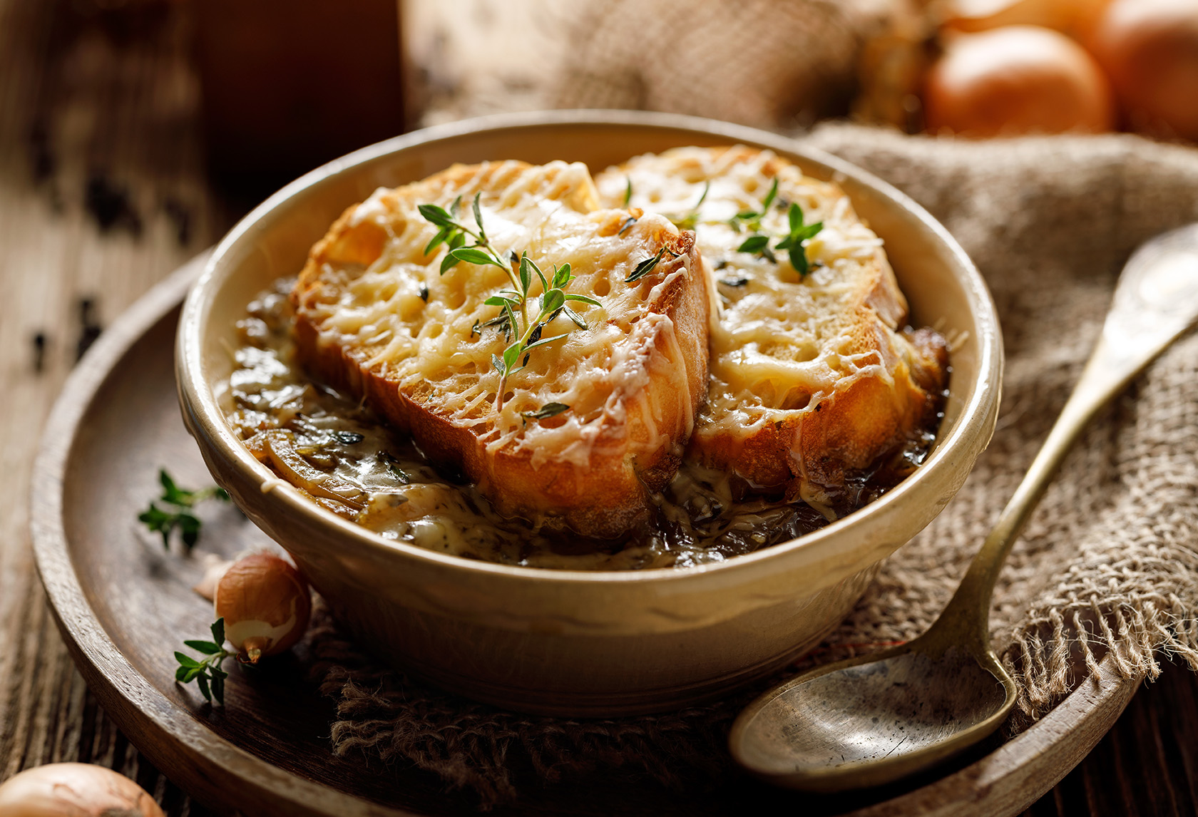 Onion soup (soupe a l'oignon) My French Recipe