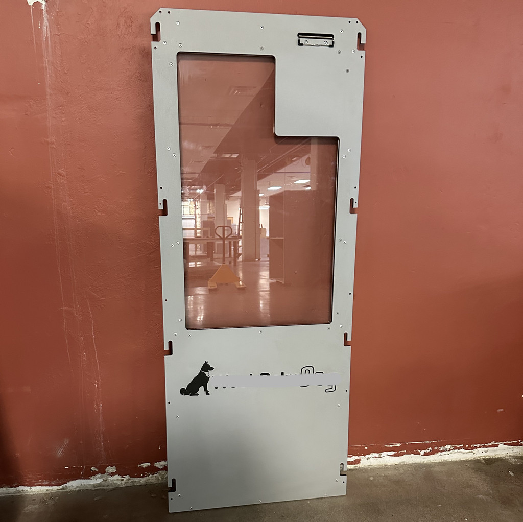 Standard 3ft wide grey kennel doors. A logo cover plate will be added to each door to cover the original logo. Doors are used, so they may have some scratches, but this damage is only cosmetic.