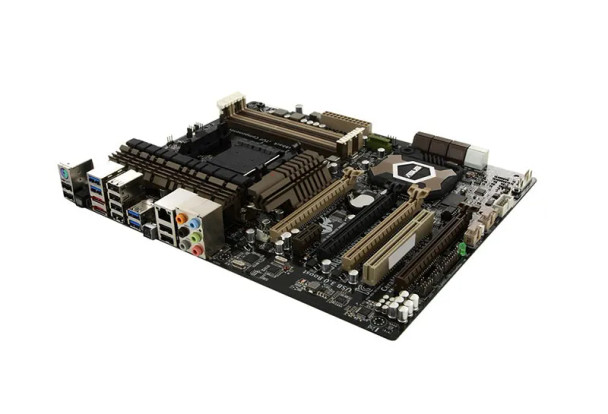 SABERTOOTH 990FX R2.0 - Asus Socket AM3+ AMD 990FX Chipset ATX System Board (Motherboard)