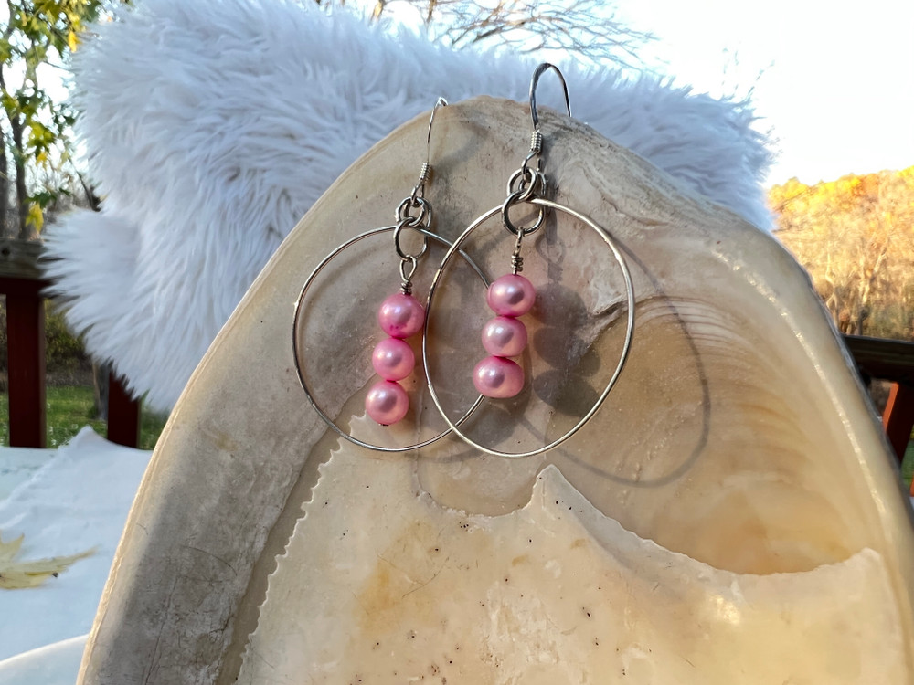 Wendy Mignot | 14k Gold-Filled Three Pearl Hoop Earrings - White, Pink,  White