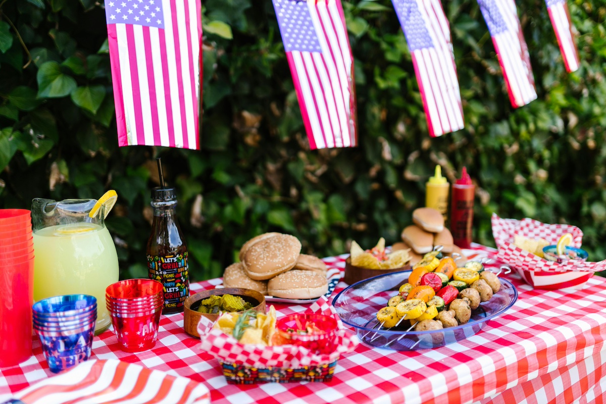 Pro Tips for Hosting a Successful Fourth of July Cookout - Thrifty ...