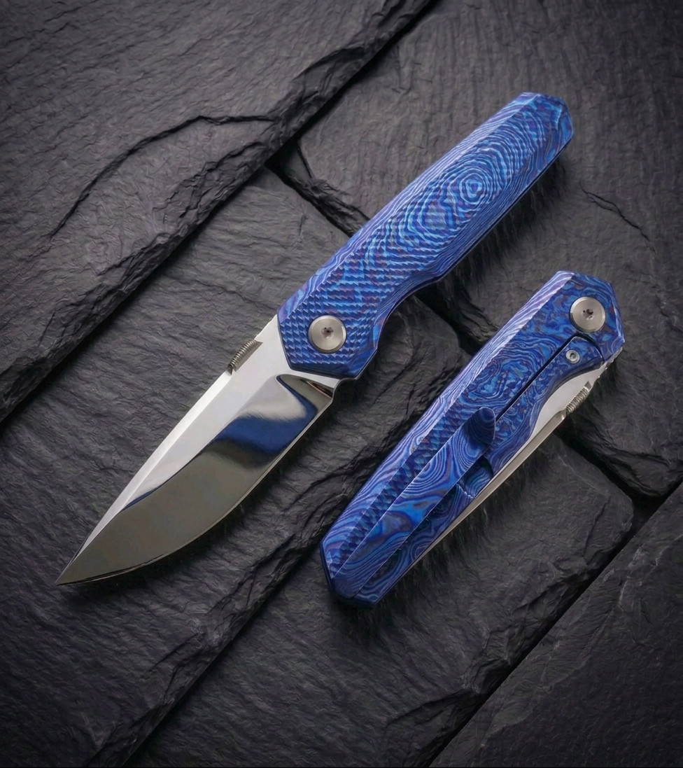 サイン入り Vanguard Bastion Folding Knife Blue Titanium Handle Super Polished