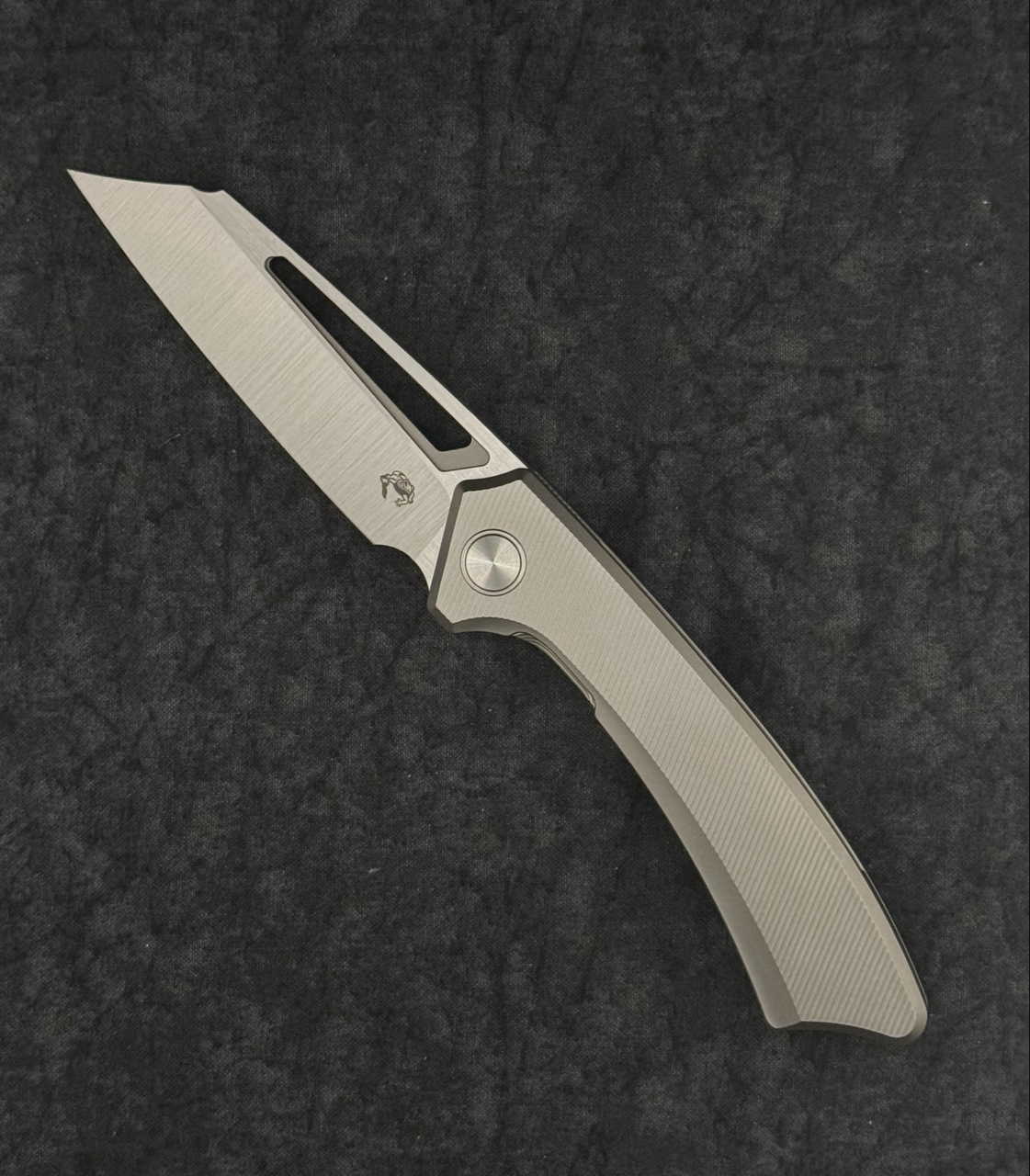 Coming Soon) Gecko Customz Pictus XL V2 Folding Knife Titanium