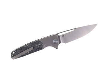 CMB Darma Folding Knife Sandblast Titanium/Carbon Fiber Handle M390 Plain Edge Satin Finish 12D