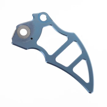 A person using the Maxace Blacklight Karambit training blade OM04-1-E.
