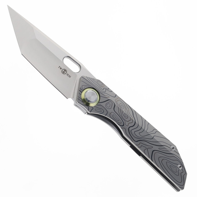 Two Sun Folding Knife Gray Titanium Handle M390 Plain Edge TS300-M390