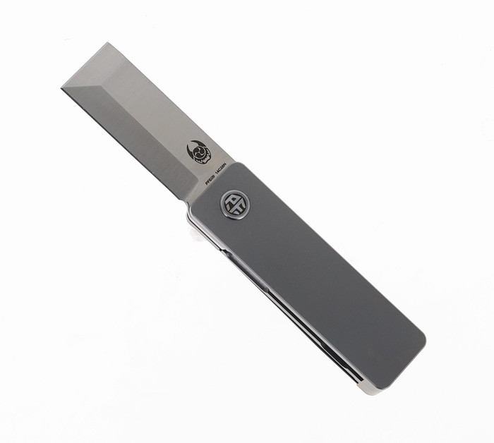 Petrified Fish Cash Front Flipper Money Clip Pocket Knife Gray Titanium Handle 14C28N Plain Edge Satin Finish E09-GAS