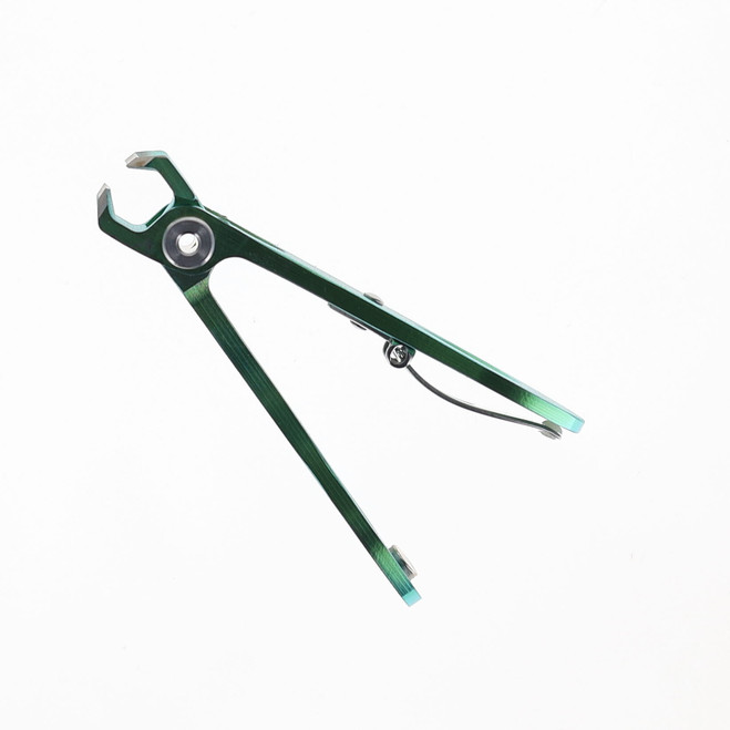 Six Leaf Nail Clippers/File Green Titanium Body RH006