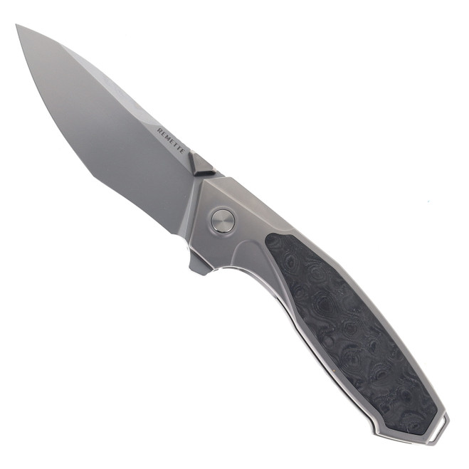 Remette Kingfisher Folding Knife Titanium & Carbon Fiber Handle M390 Drop Point Plain Edge Satin Finish RTKF4 Remette Kingfisher Folding Knife Titanium & Carbon Fiber Handle M390 Drop Point Plain Edge Satin Finish RTKF4