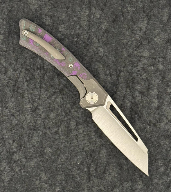 コスタリカ産　クリサルグエアキンイロコガネ　27mm Gecko Customz Pictus XL V2 Folding Knife Blackwashed Titanium