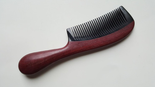 Buffalo Horn Comb w/Handle (Purple Heart Wood)!  Elegant Daily Hair Comb!