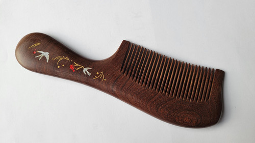 Swallow Bird pattern Wood Comb w/Handle!  A Perfect Gift for Men or Women on Any Occasion!
