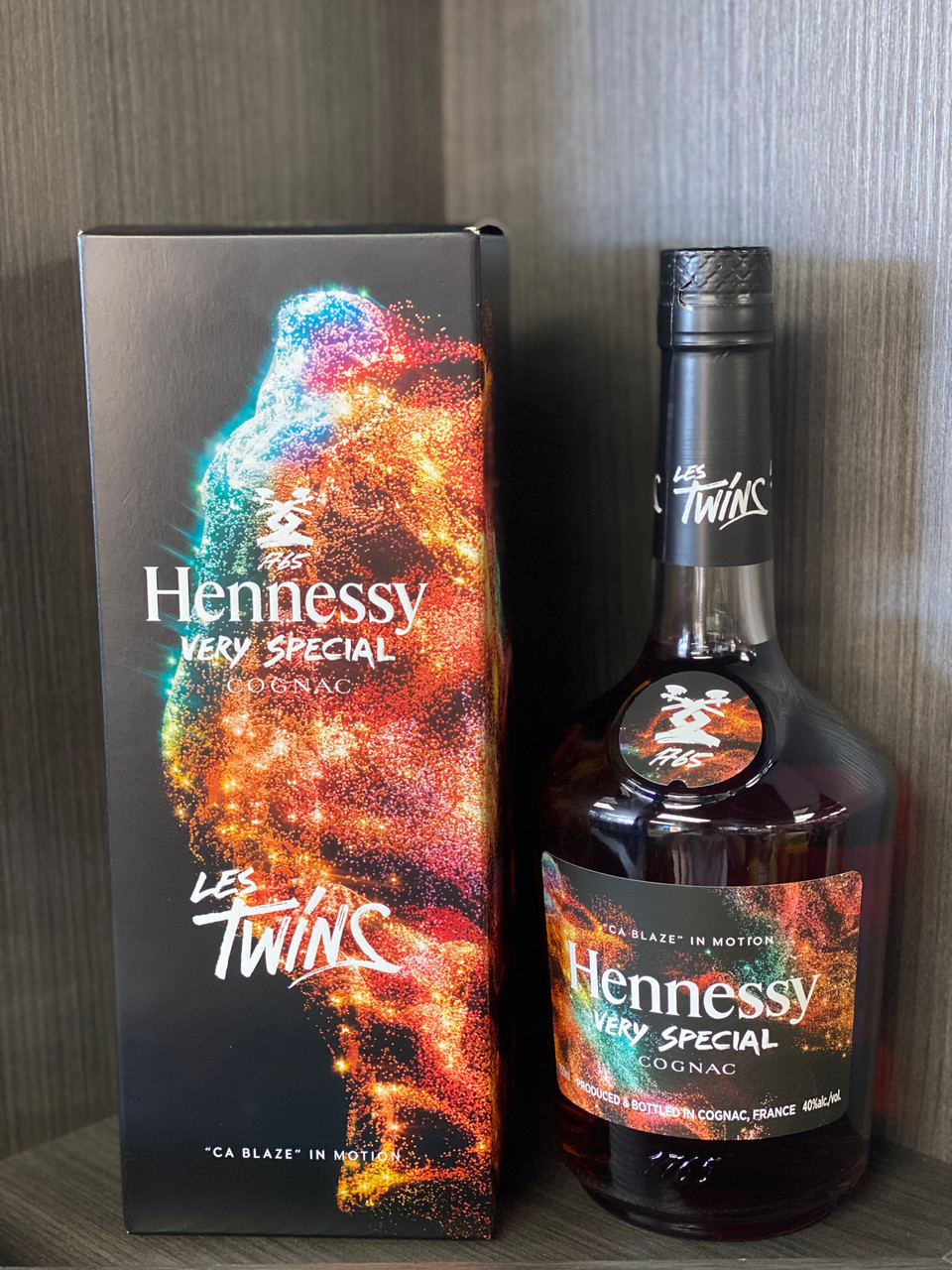 Hennessy VS 2021 Limited Edition Les Twins (750 ML) - Glendale