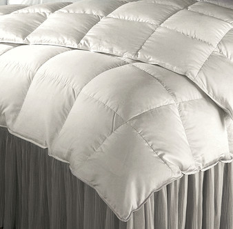 Lily Year Round Comforter Queen