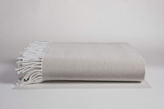 Herringbone Throw w/Fringe White/Taupe