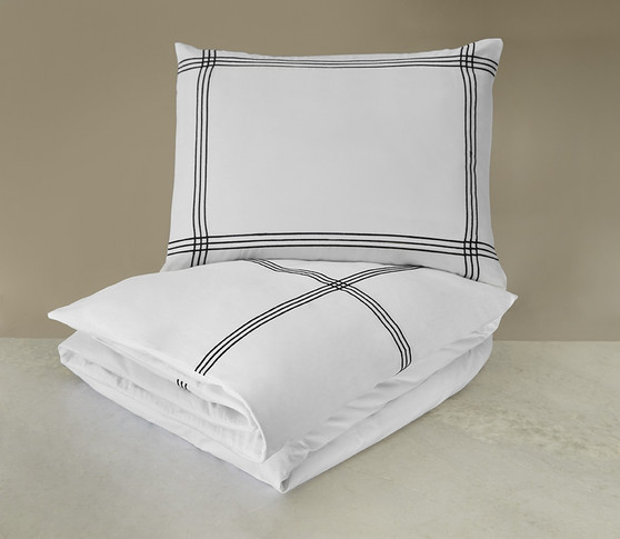 Madison Duvet Set Queen with Black Embroidery 2 Standard Shams