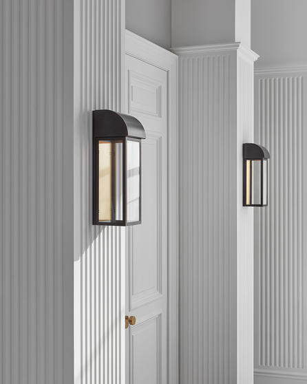 Edgemont 18" Wall Sconce in Bronze with Clear Glass