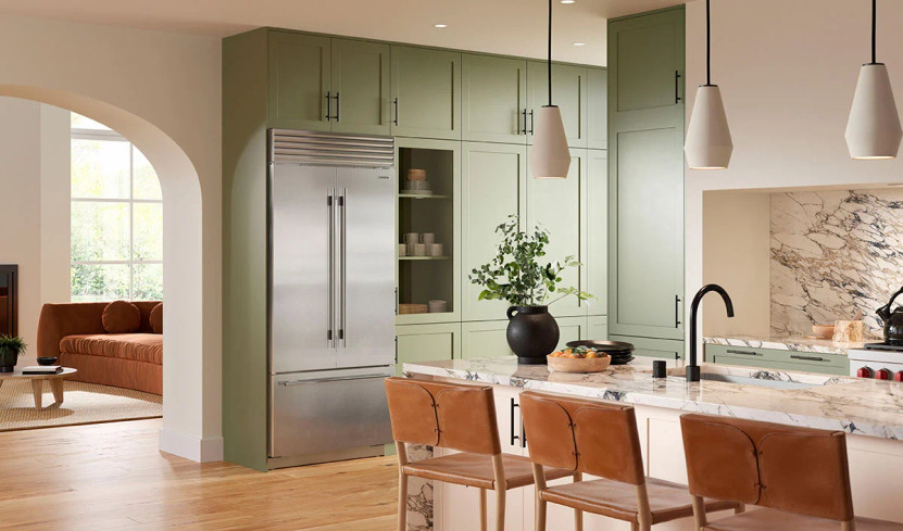 Sub-Zero 20.5 Cu. Ft. Classic French Door Refrigerator With Internal Dispenser And Tubular Handle 36-Inch Wide in Stainless Steel