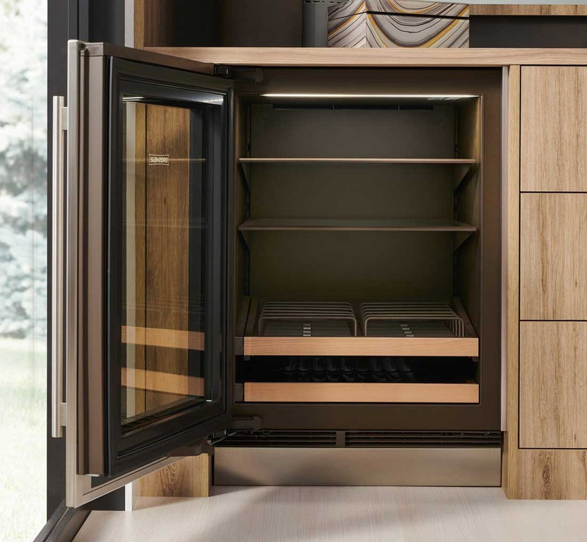 Sub-Zero Designer 5.5 Cu. Ft. Undercounter Beverage Center 24-Inch Wide Left-Hinge in Panel Ready