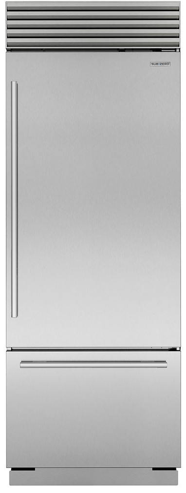 Sub-Zero Classic 17 Cu. Ft. Over-And-Under Refrigerator With Internal Dispenser, Tubular Handle Right-Hinge 30-Inch Wide in Stainless Steel