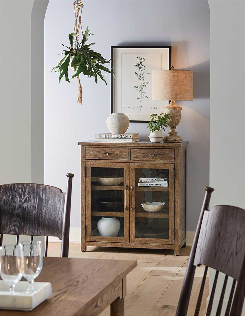 Hooker Furniture Americana Pie Chest in Honey